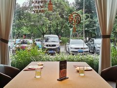 靠窗位-樽宴酒楼·地道川菜·品质宴请