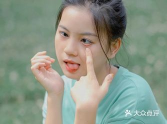红伞伞,白杆杆,吃完一起躺板板,躺板板,睡棺棺