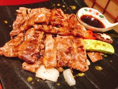 -山川小町·极番烧肉(新地假日广场店)