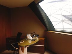 -上海滴水湖皇冠假日酒店