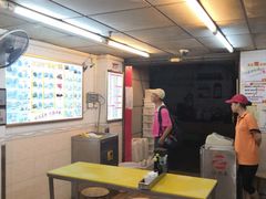 用餐区-味然香(起义路店)