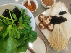 -西部马华清真兰州牛肉面·烧烤夜市(关东店)