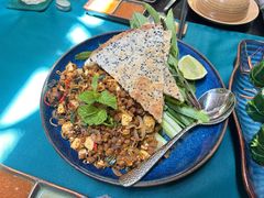 -Cuc Gach Quan Restaurant