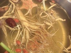 -千岛蚝高压锅生蚝·人参火锅(白云万达店)