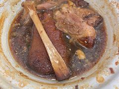 -老码头黑皮肘子锅包肉(文政街店)