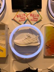 -adidas(德基广场店)