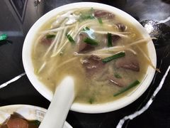 生滚猪红汤-伍湛记 · 广州老字号(龙津中路店)