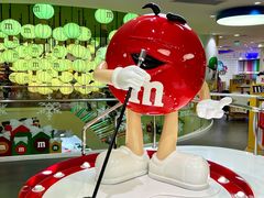 -m豆巧克力世界(上海世茂广场店)