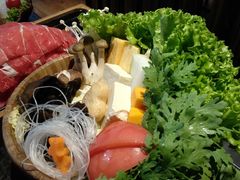 -湊湊火锅·茶憩(新中关购物中心店)