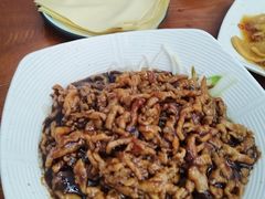 -东北风味思缘食府(对湖路店)