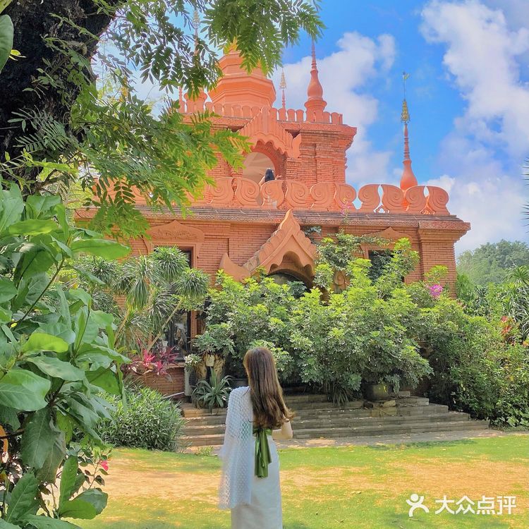 西双版纳必去‼️闯进傣王御花园拍照⛲