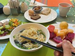 -上海浦东假日酒店逸庭咖啡厅