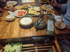 -吴氏老牌坊云南鱼豆花火锅店(通江街店)
