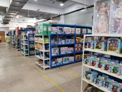 -逝水玩具折扣店