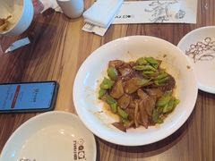 -九转小磨·非遗东北菜(群力店)