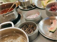 -晓沸牛肉海鲜小火锅(白湖亭万达广场店)