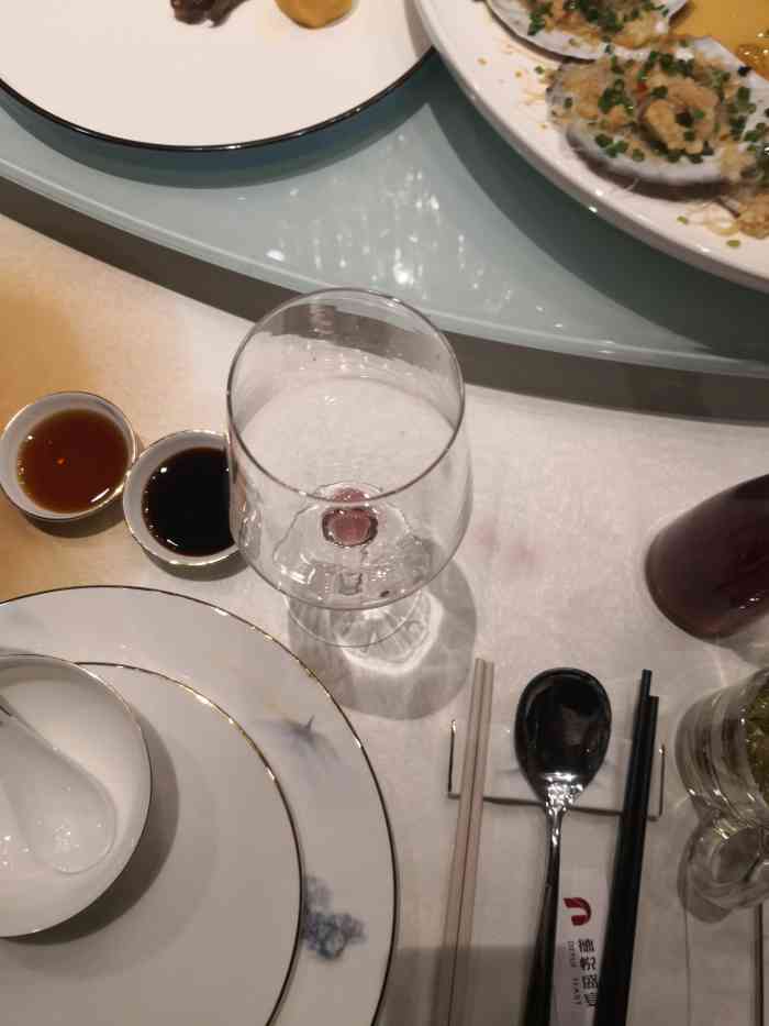 德悦盛宴大酒店(余姚店)-"[薄荷]环境:新开的酒店,地理位置在新.