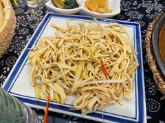 -八两八金·莱芜特色炒鸡(市南漳浦路店)