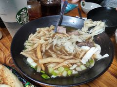 牛肉拉面撒子双拼-胡同彭家老铺 新疆拉面