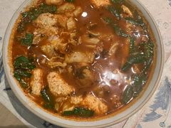 -粉八·云南米线·建水烧烤(常熟路店)