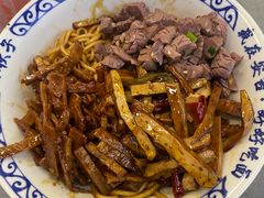 -梅溪·小伙子干挑面(安吉总店)