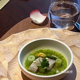 超有氛围感的法式浪漫餐厅 红色富贵花
