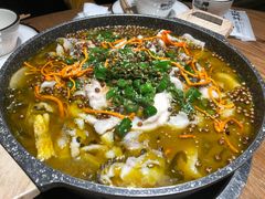 -山城外·非遗酸菜鱼(财富中心店)