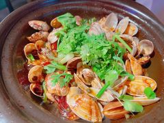 -蚝堡海鲜·威海菜·海肠捞饭·烧烤·亚洲吃蚝公司(幸福门店)
