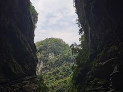 -龙水峡地缝景区