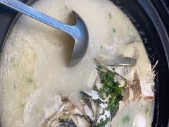 -香山湖家家宴(中山陵店)