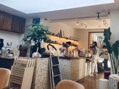 -Line 咖啡(石厦花园店)