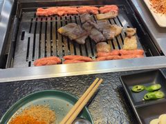 -臻牛烤肉