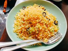 双橄榄鳗香炒饭-夜上海(新天地店)