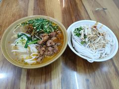 -再回首鸡肉米线(人民路一店)