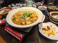 -魏铭鱼头捞饭(晋阳路店)
