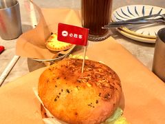 -必胜客(尹山湖歌林公园店)