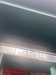 -东方先生国潮男士理发馆