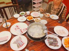 -正能量脆肉鲩火锅