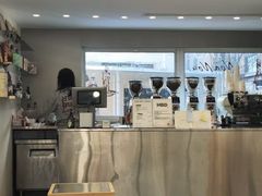-HUGS coffee(东区店)