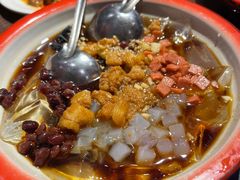 -爆炸头阿姨小四川正宗川味小吃(无任何分店)