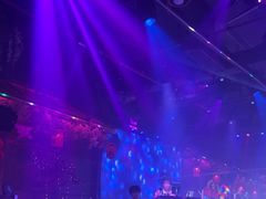 -喜鹊音乐酒馆(西街店)