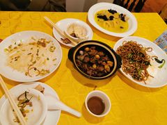 -鹿港小镇经典老上海菜(长乐路店)