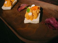海胆鱼子酱面包托-wann lounge 低温慢煮牛排·清吧
