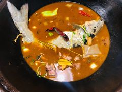 -万里闯关东铁锅炖菜馆(高新旗舰店)