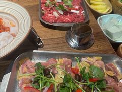 -野山舂·贵州现舂酸汤火锅(鸿通城店)