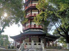 -绳金塔