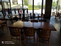 大堂-星巴克(南翔五彩城店)