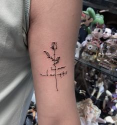-木子·纹身店TATTOO穿孔·洗纹身