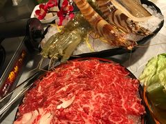 花竹虾-鲜入围煮花胶鸡海鲜火锅