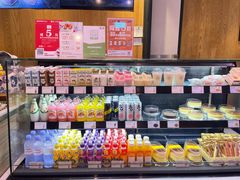 -巴黎贝甜(大宁国际商业广场店)